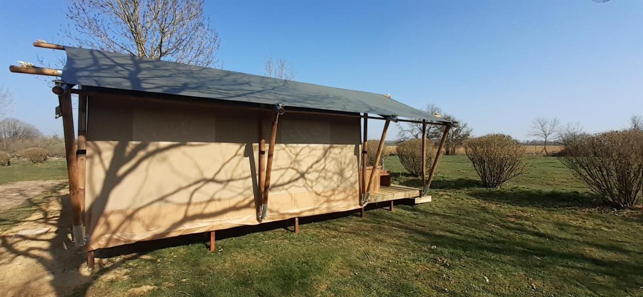Tente Familiale Au Camping Hautoreille Bannes  ภายนอก รูปภาพ
