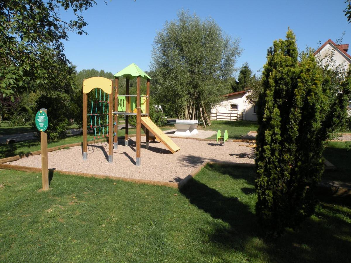 Tente Familiale Au Camping Hautoreille Bannes  ภายนอก รูปภาพ
